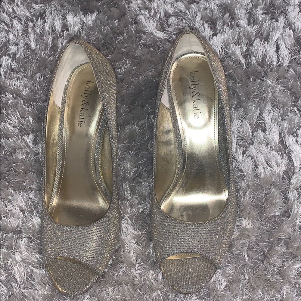 Kelly & Katie wedge heels